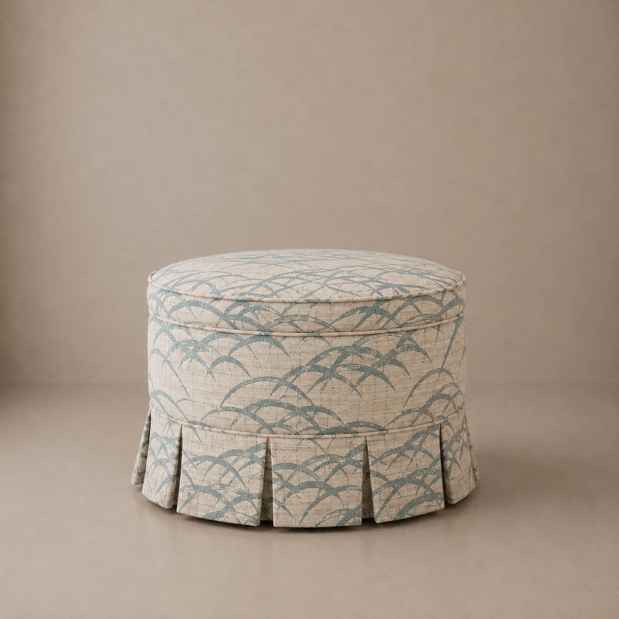laurent pouf flaneuses skirt background result